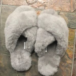 Emu Australia slippers size 7